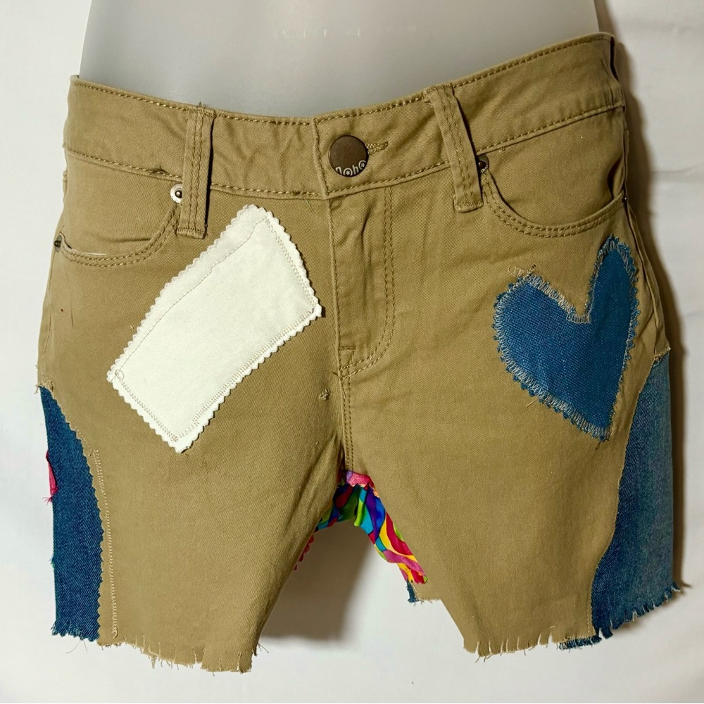 Altered Shorts Size 7 No Boundaries. Boho style. 98% cotton, 2% Spandex.  Tan
